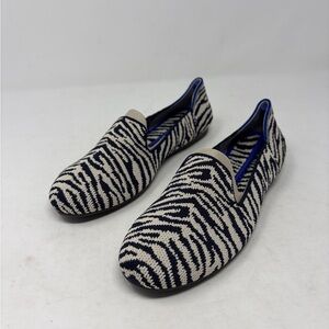 Rothy’s The Loafer Navy Cream Zebra Women’s 7 Round Toe Slip on flats. NEW